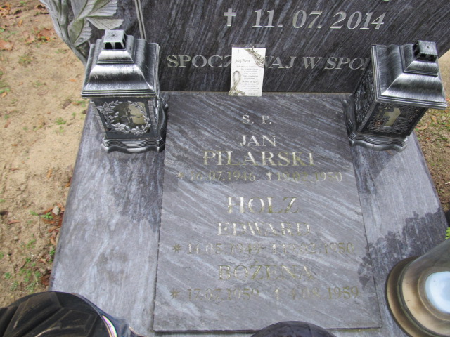 Paweł Holz 1983 Ustronie Morskie - Grobonet - Wyszukiwarka osób pochowanych